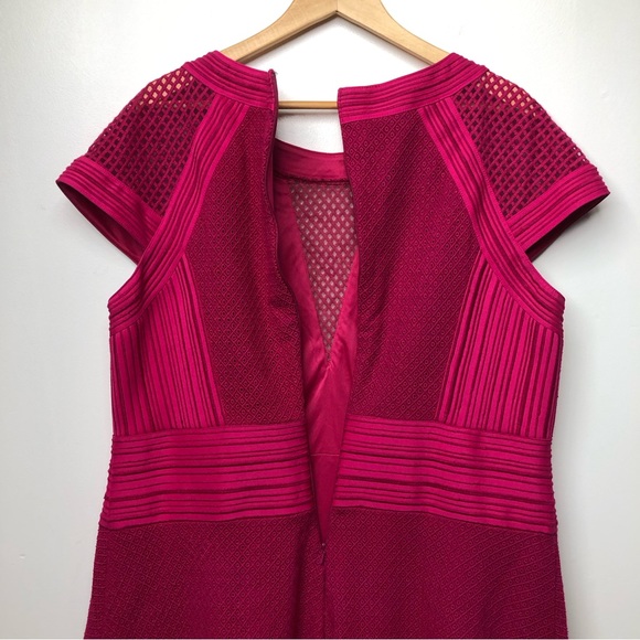 Tadashi Shoji Magenta Embrpidered Fit and Flare Dress Size 20Q - Picture 3 of 11